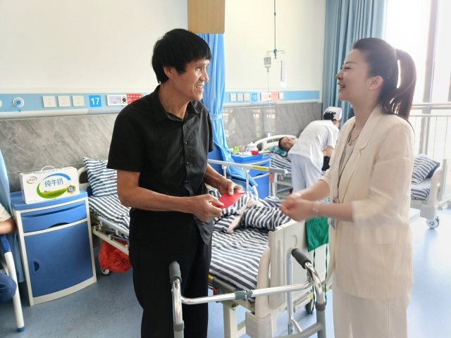 输入图片说明